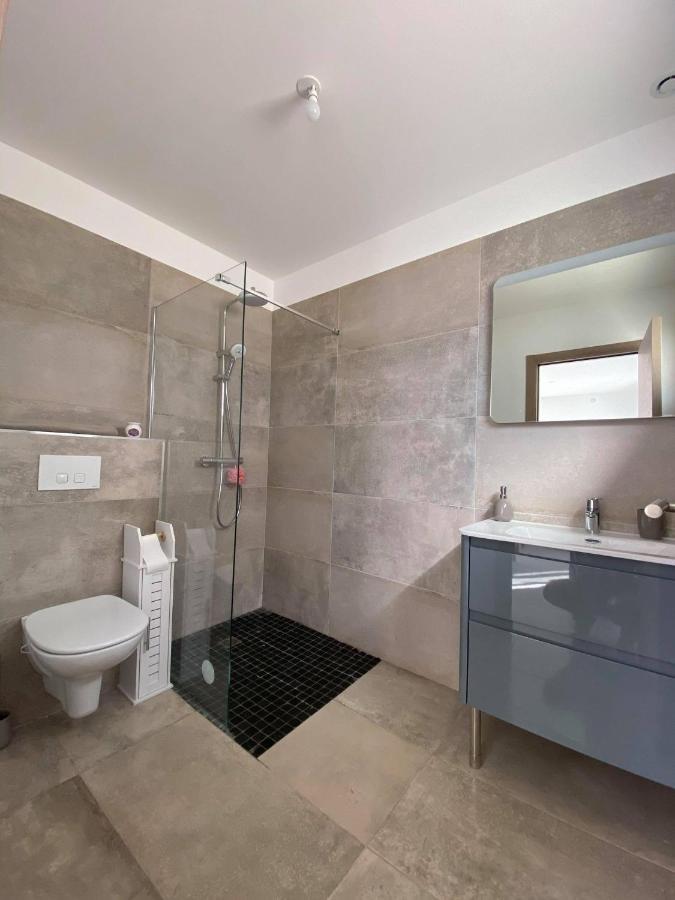 Jolie petite maison à 50 mètres de la plage Agde Esterno foto