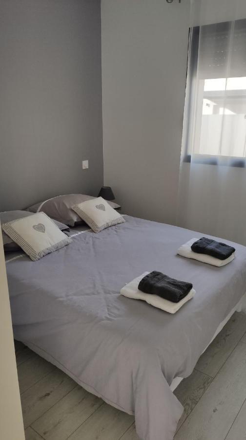 Jolie petite maison à 50 mètres de la plage Agde Esterno foto